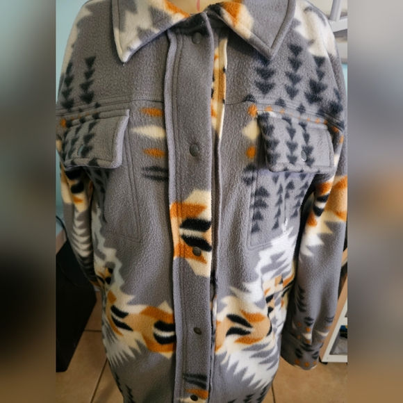 Women Southwestern Gray Brown White Black Patterned Jacket - Picture 2 of 15